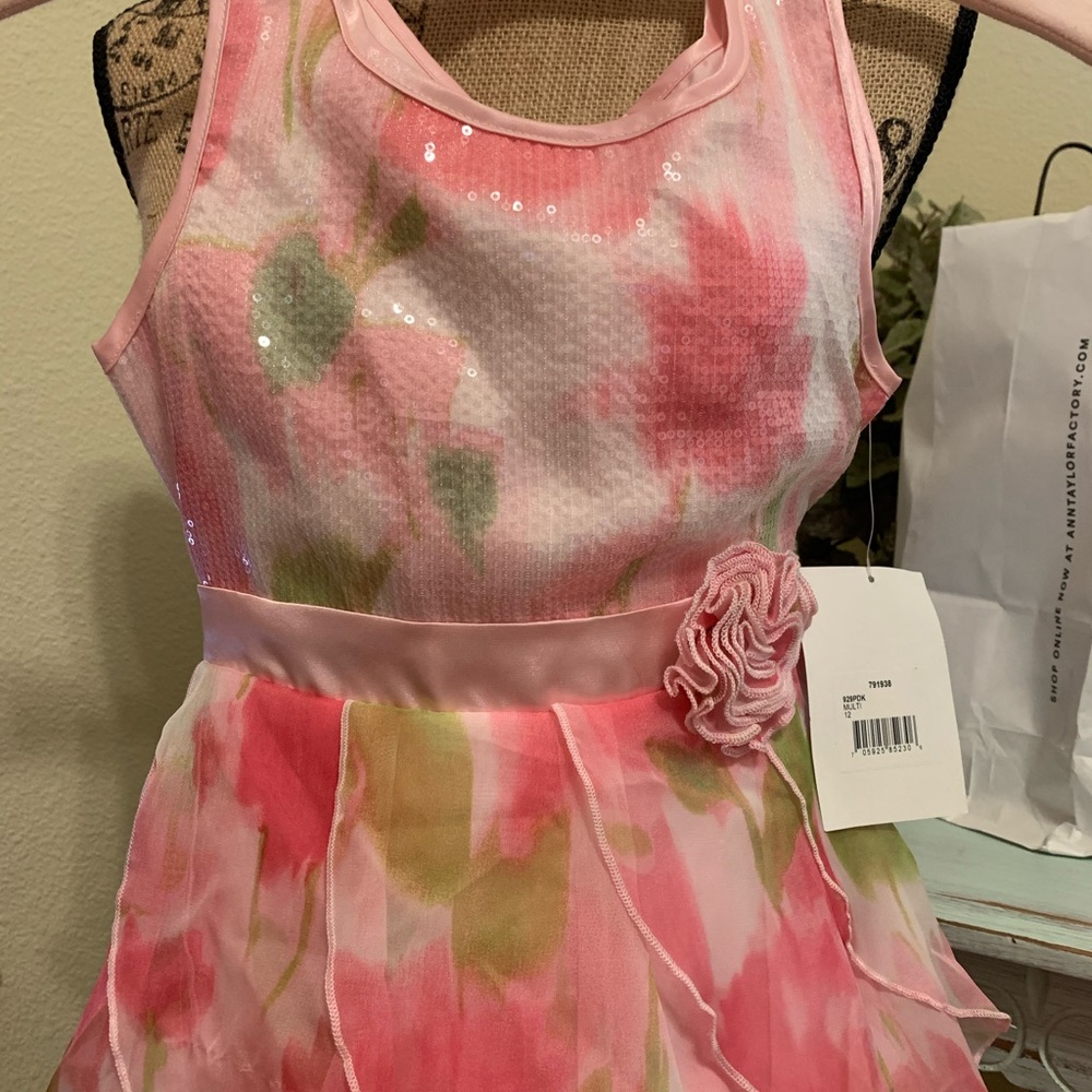 Spring dress - Picture 4 of 6